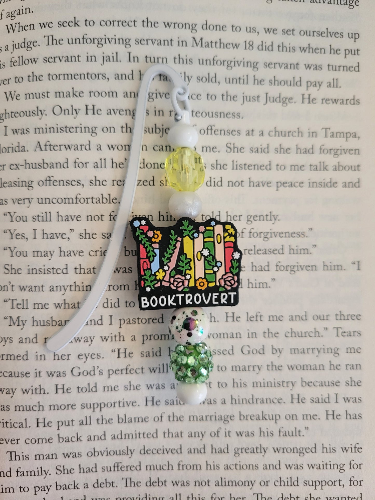 Booktrovert Beaded Bookmark