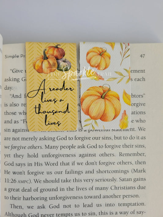 A reader lives a thousand live Magnetic Bookmark