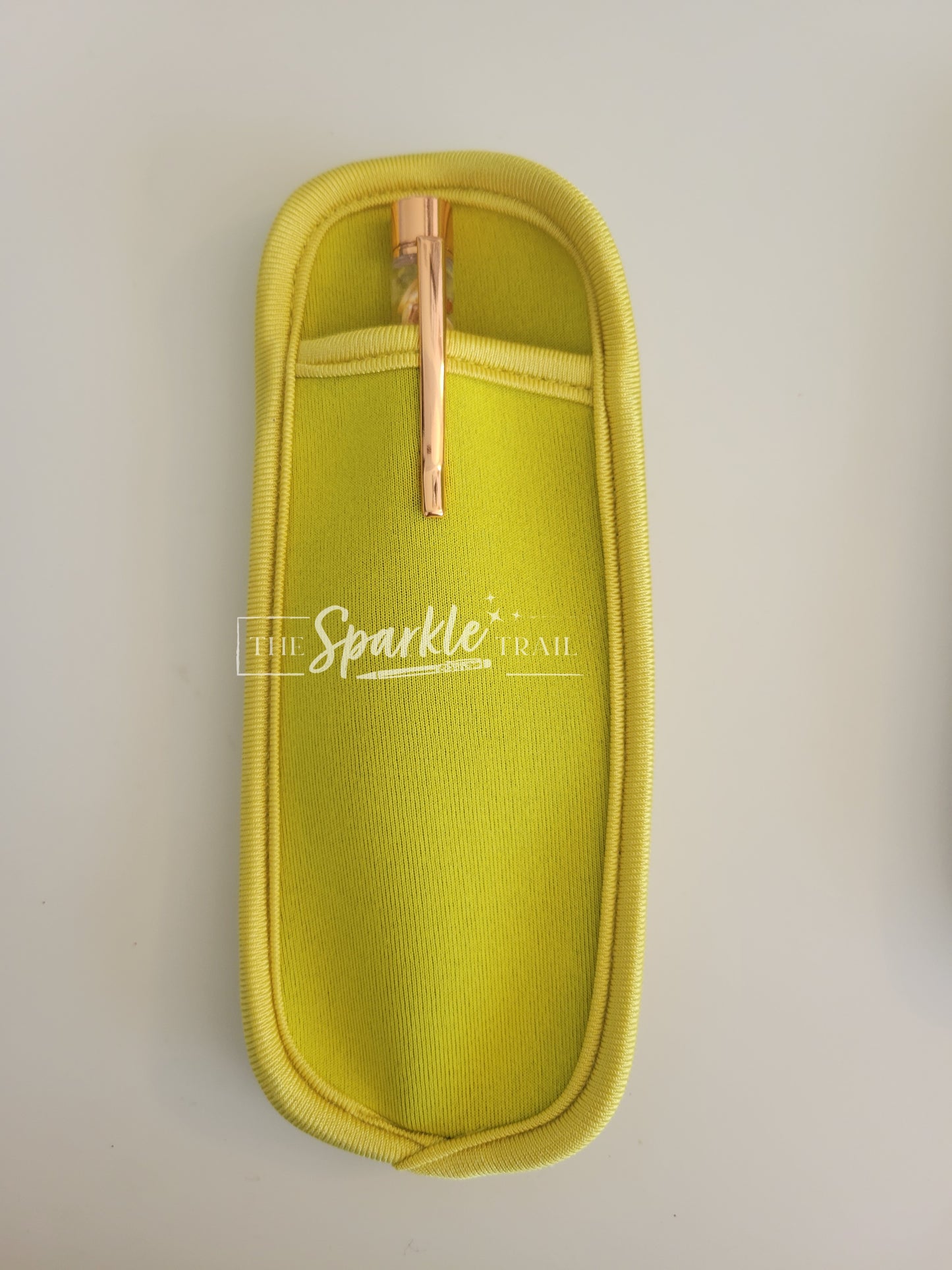 Bee Pen Sleeve