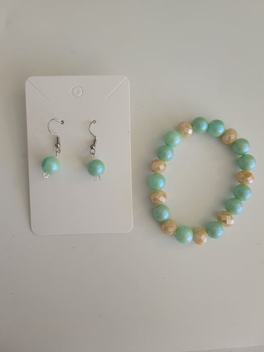 Mint and Gold Set